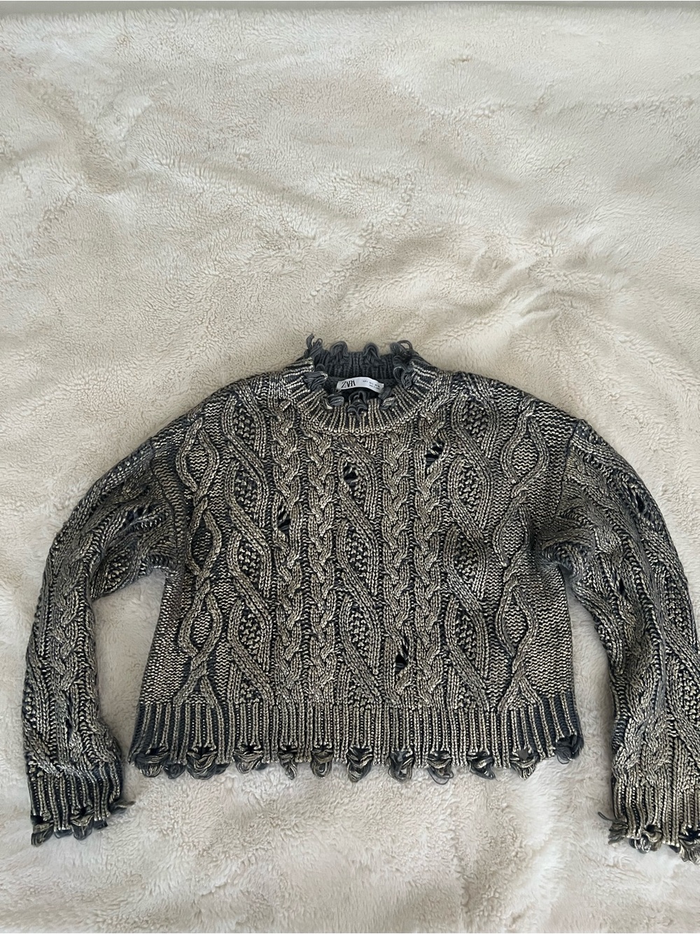 Zara Metallic Gray Cable-Knit Crop Sweater with Frayed Hem